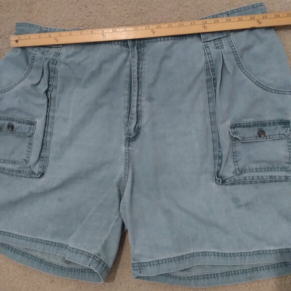 Light Denim Cargo Shorts - size 52 - Picture 1 of 7